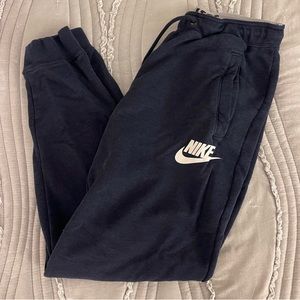 navy blue nike sweatpants